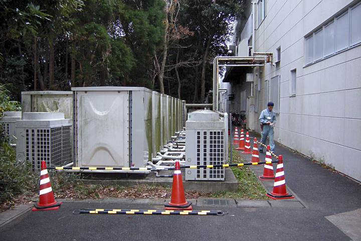 氷熱式エアコンの修理 ～鹿島市　某デパート～